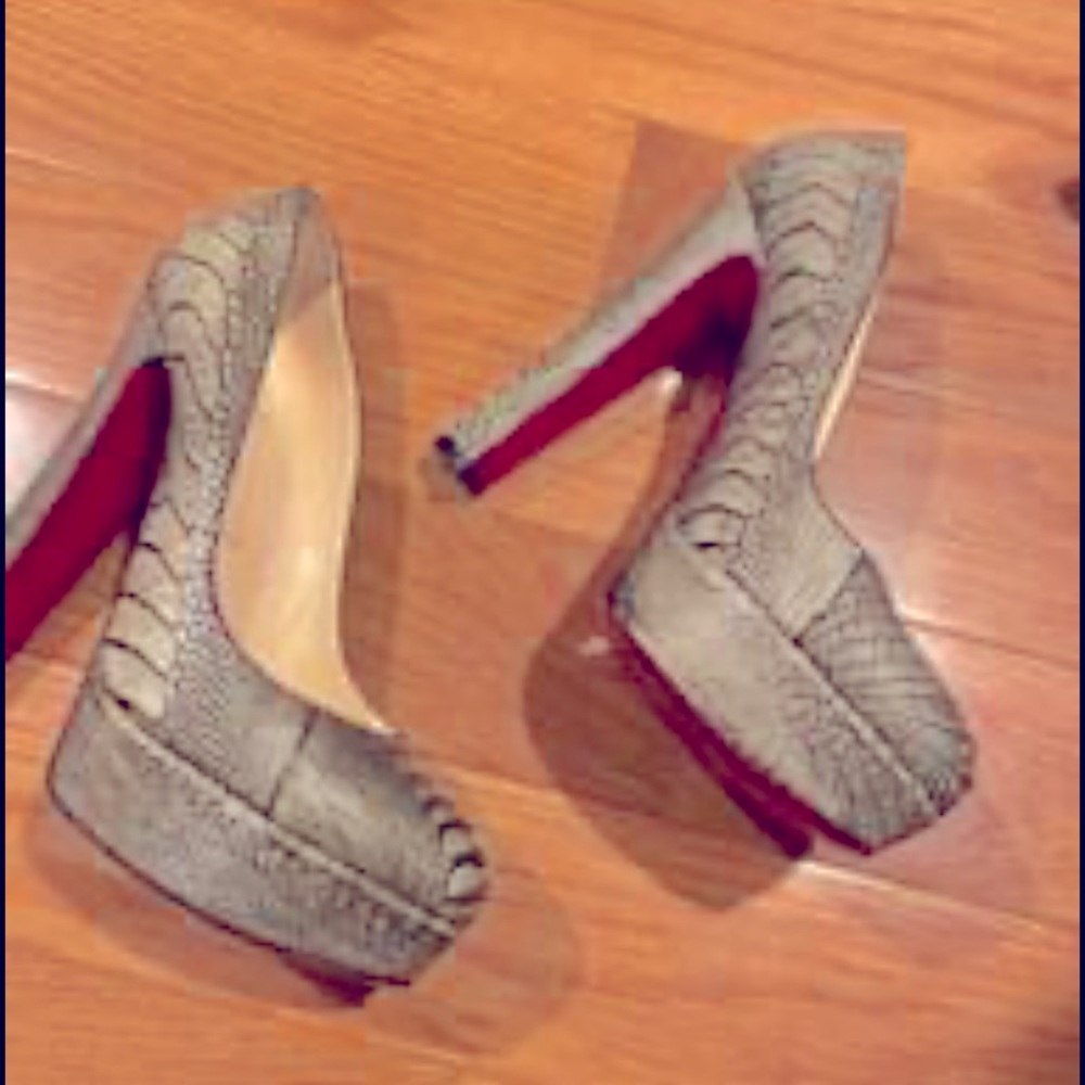 Red Bottoms! - image 1